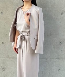 7days Life Styling セットアップ 「洗える」ドビー素材セットアップパンツスーツ３点セット（ノーカラージャケット＋フレア袖ブラウス＋リボン付ワイドパンツ） レディース